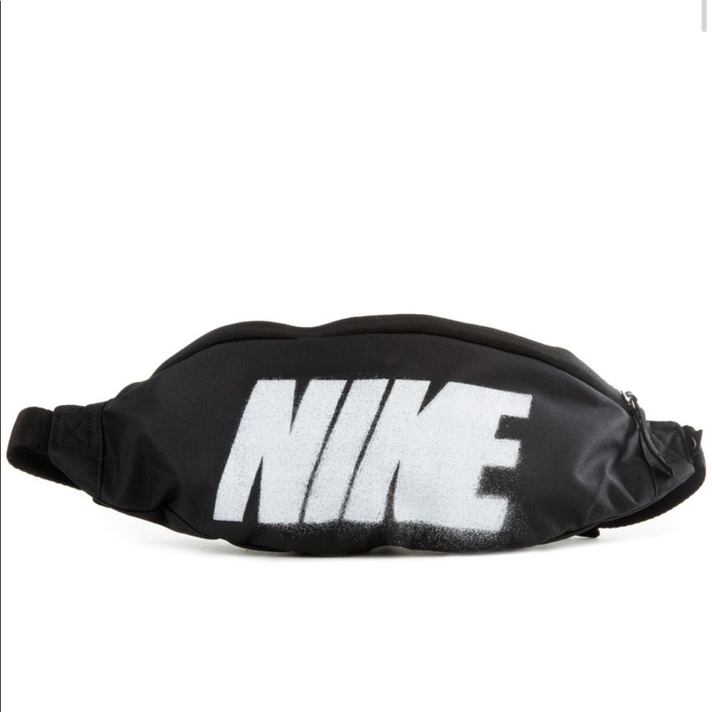 NEW‼️ NIKE HERITAGE HIP PACK ✨